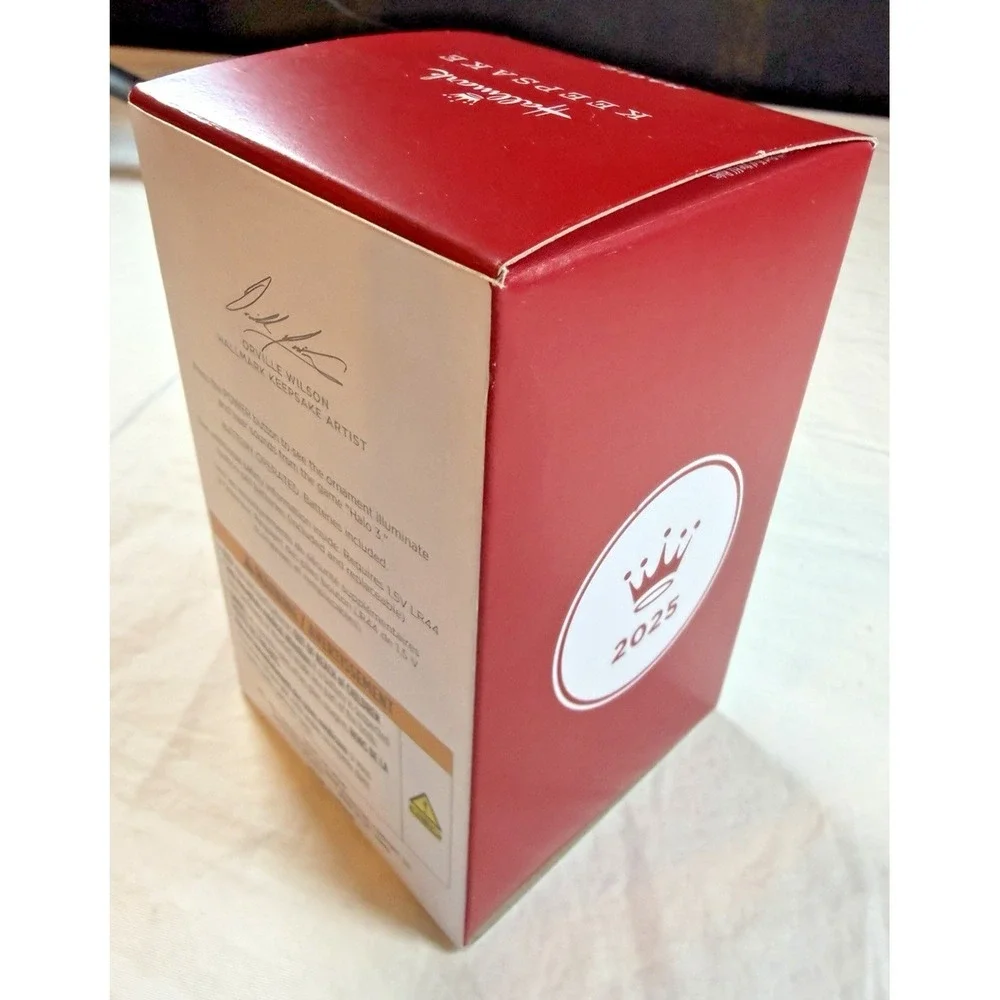 2025 Hallmark XBOX 360 Console Keepsake Ornament with Light and Sound Halo 3 NIB - Picture 4 of 5